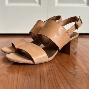 Toms Leather Block Heel Sandal Size 8.5